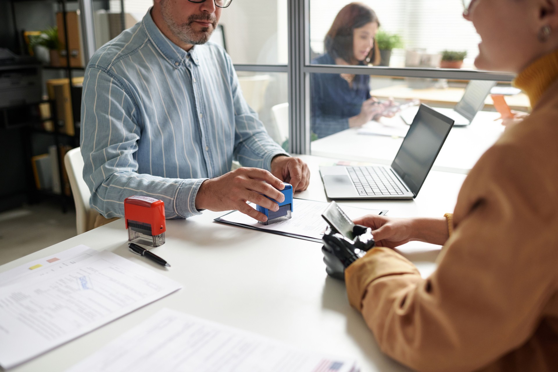 mobile notary in gary indiana